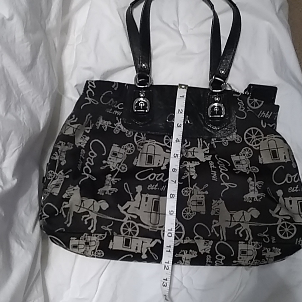 Authentic Coach purse - Picture 7 of 8